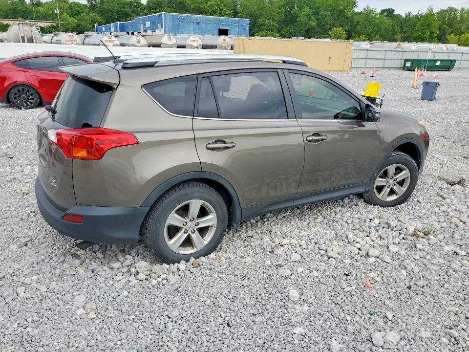 2014 TOYOTA RAV4 XLE  
