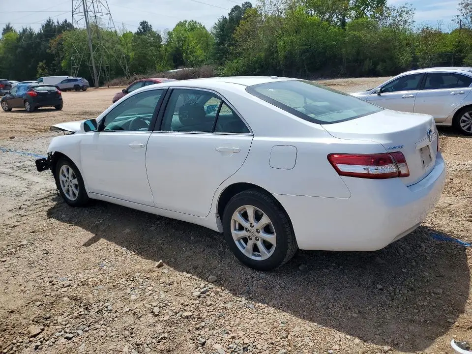 2011 TOYOTA CAMRY LE  