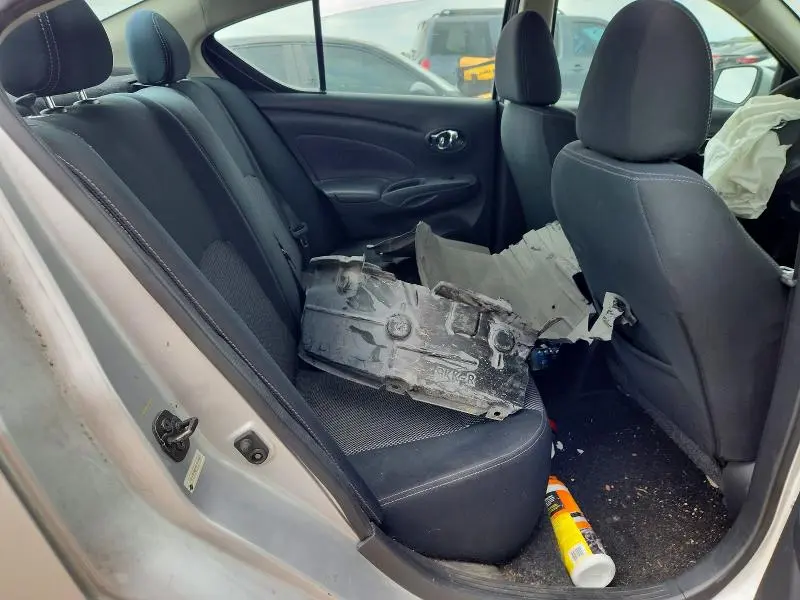 2019 NISSAN VERSA SV  
