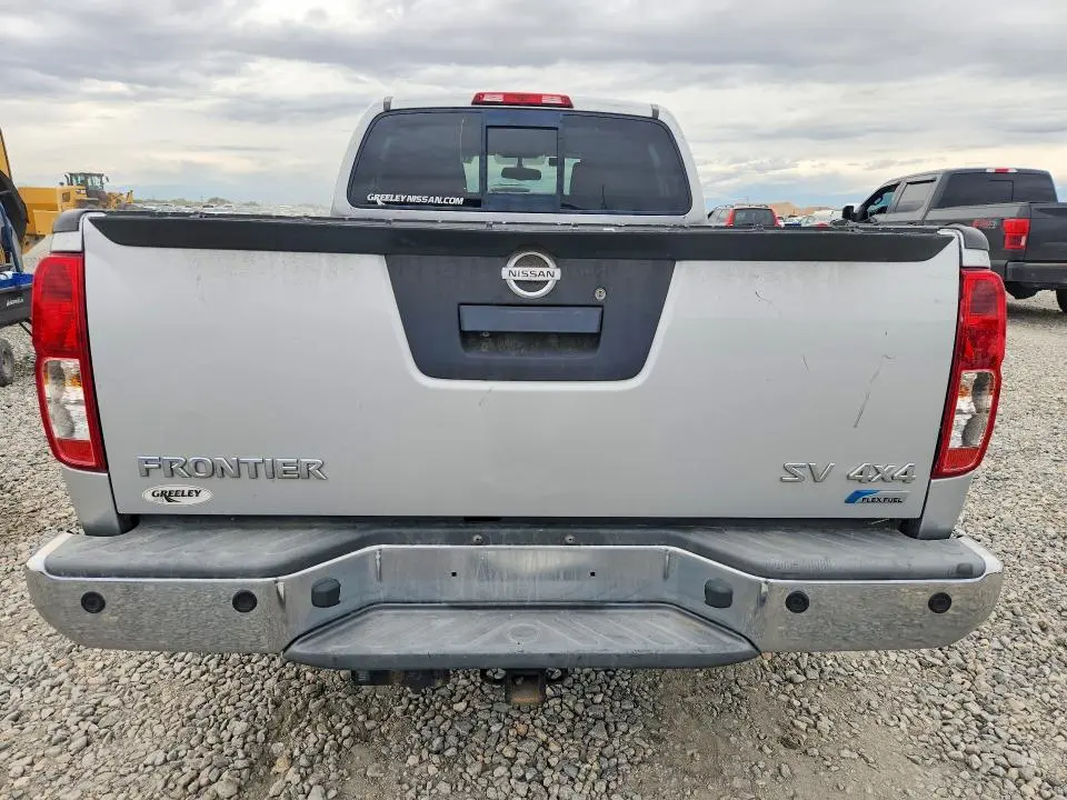2017 NISSAN FRONTIER SV  