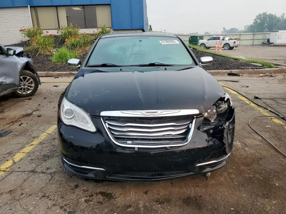 2013 CHRYSLER 200 LIMITED  