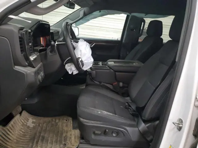 2023 CHEVROLET SILVERADO K1500 LT  