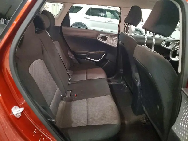 2020 KIA SOUL LX  