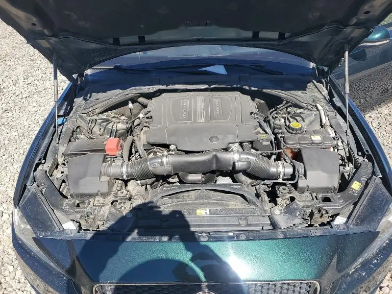 2017 JAGUAR XE PREMIUM  