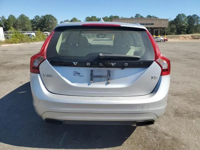 2015 VOLVO V60 PLATINUM  