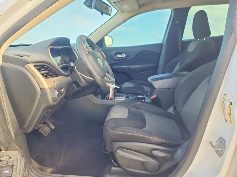 2015 JEEP CHEROKEE SPORT  