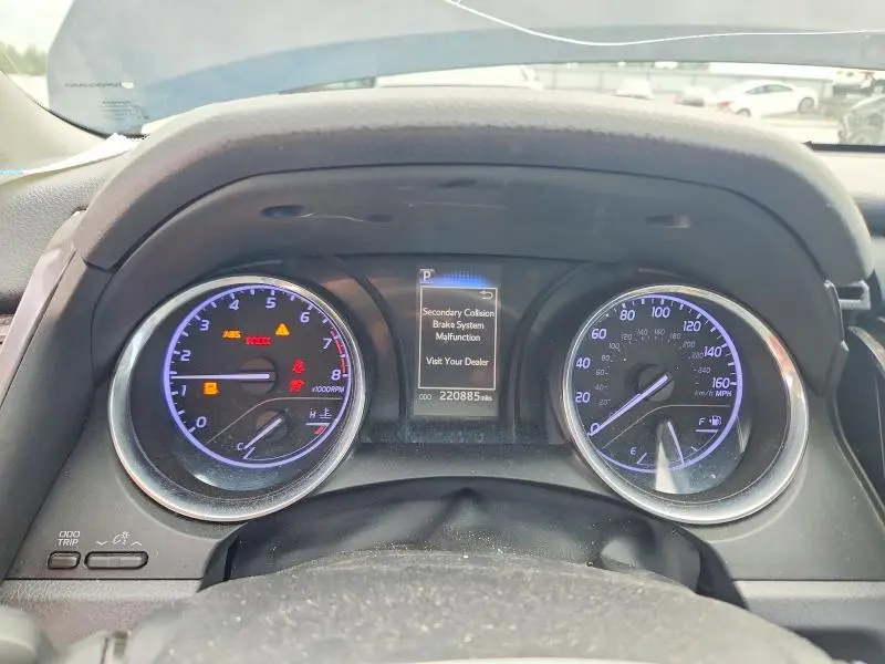 2019 TOYOTA CAMRY SE  