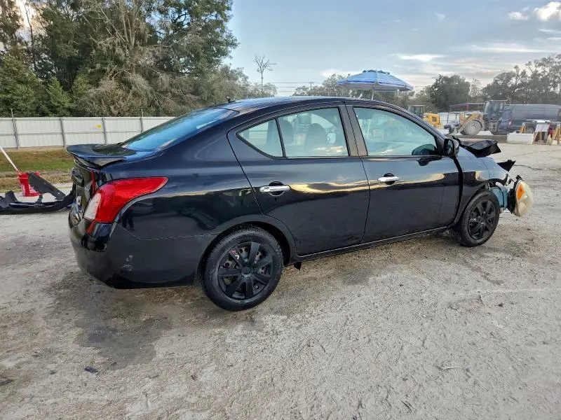 2013 NISSAN VERSA S  