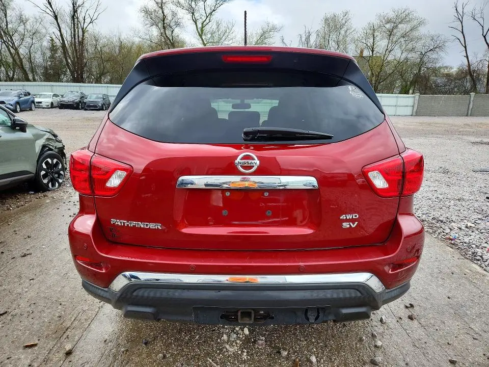2018 NISSAN PATHFINDER SV  