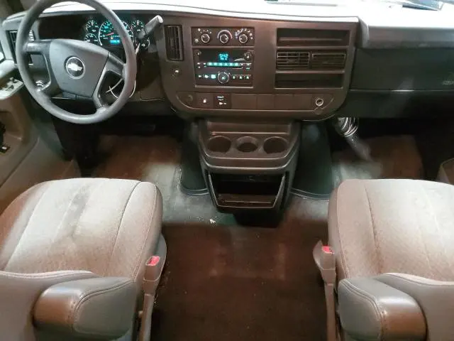 2010 CHEVROLET EXPRESS G2500 LS  