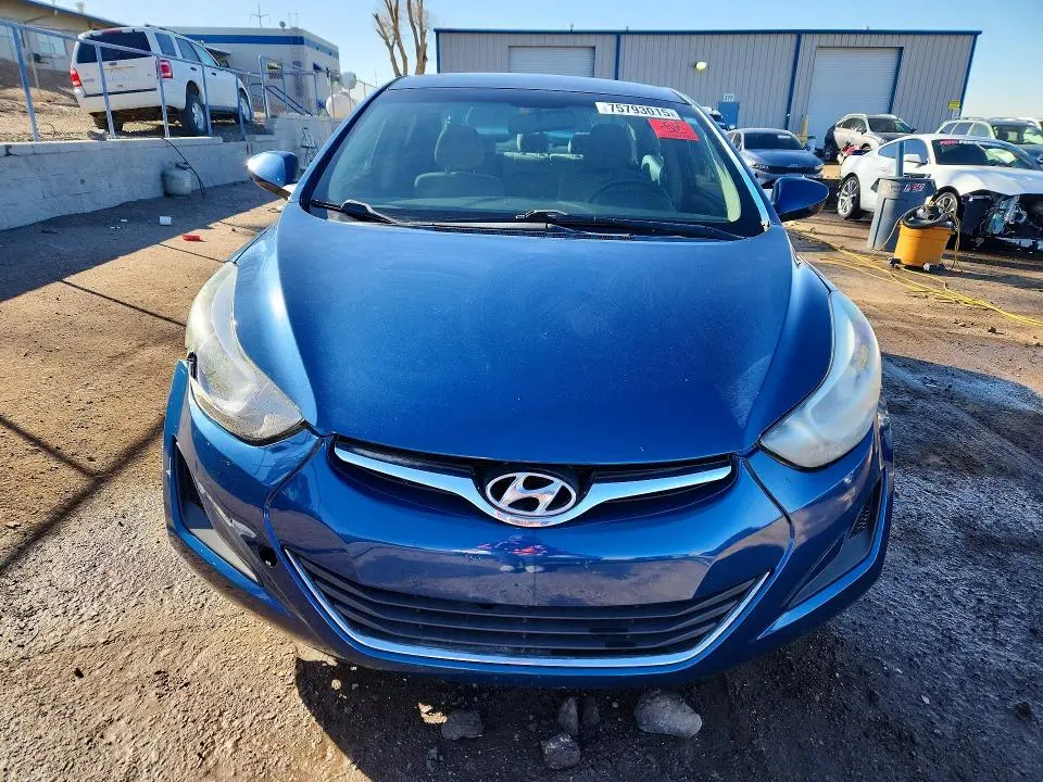 2014 HYUNDAI ELANTRA SE  