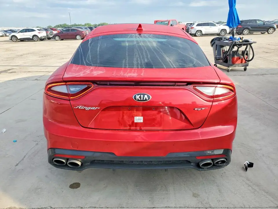 2018 KIA STINGER GT2  