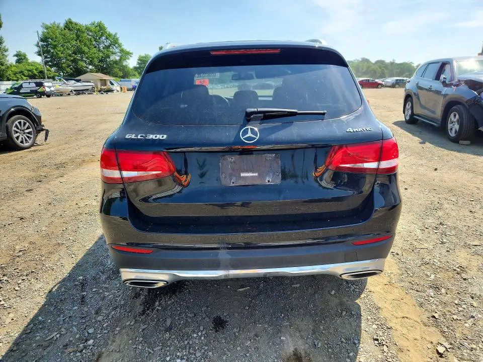 2019 MERCEDES-BENZ GLC 300 4MATIC  