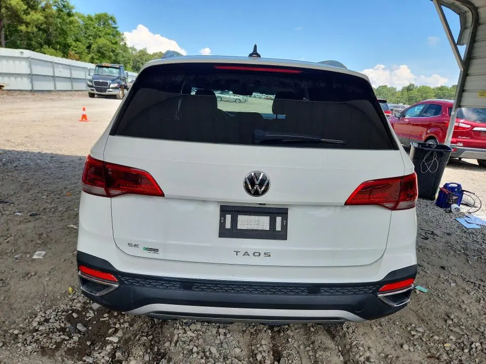2024 VOLKSWAGEN TAOS SE  