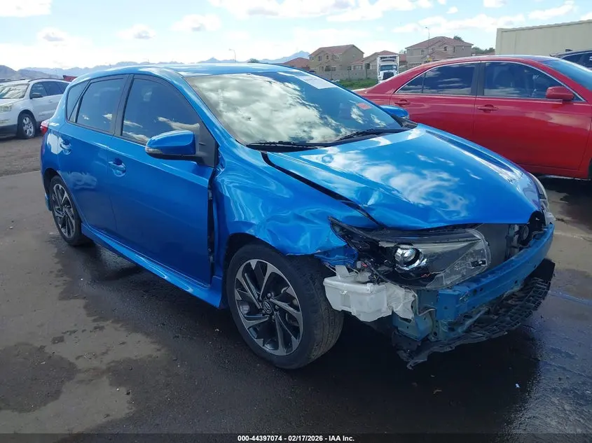 2018 TOYOTA COROLLA IM  