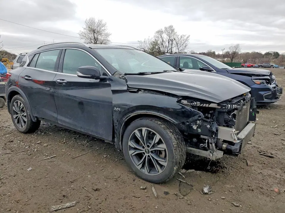 2018 INFINITI QX30 PREMIUM  