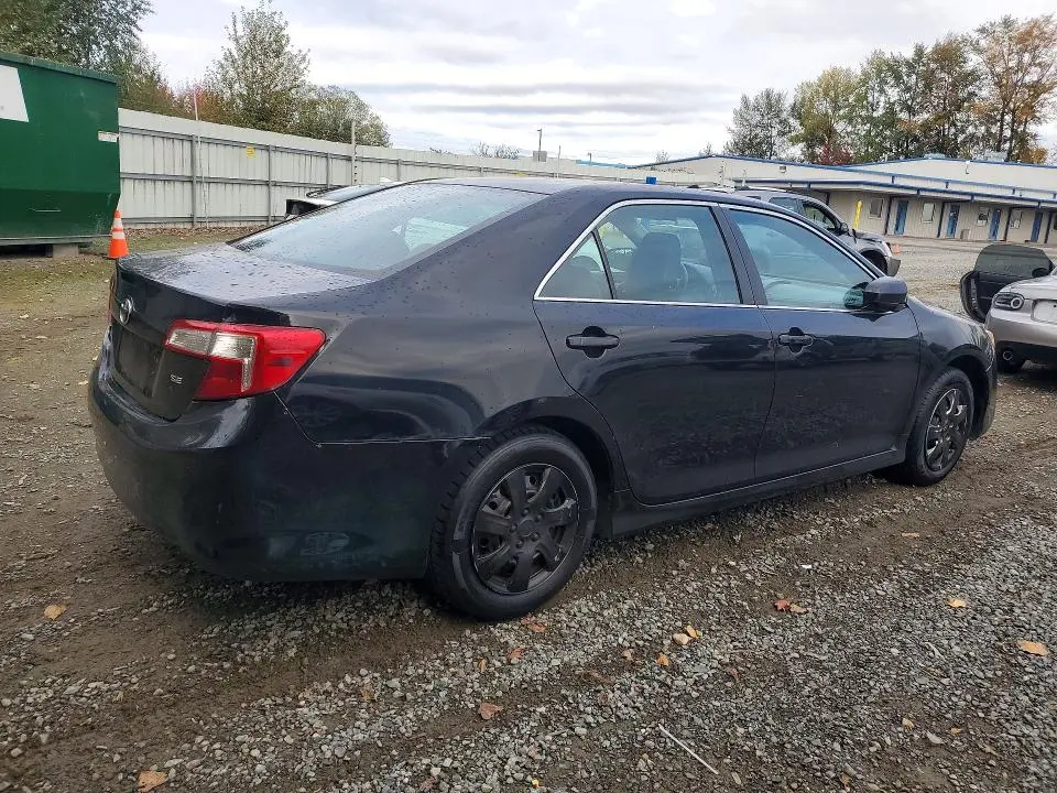 2012 TOYOTA CAMRY SE  