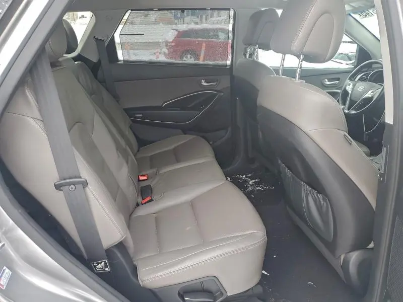 2016 HYUNDAI SANTA FE SE  