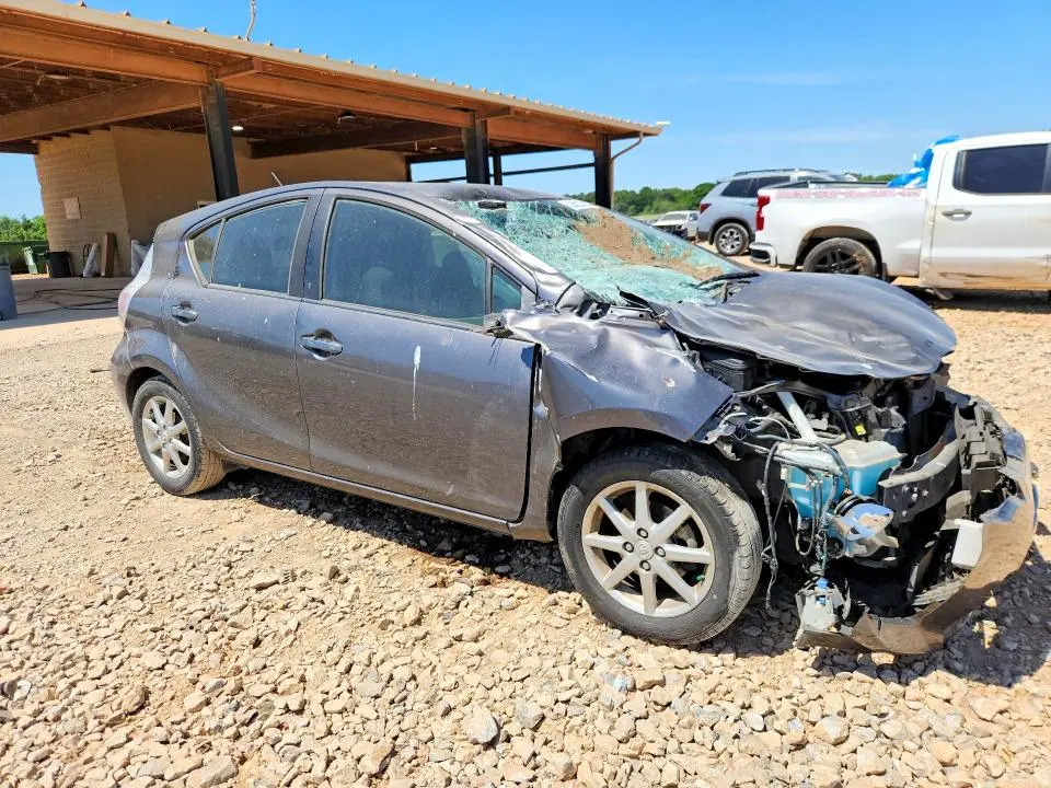 2013 TOYOTA PRIUS C THREE  