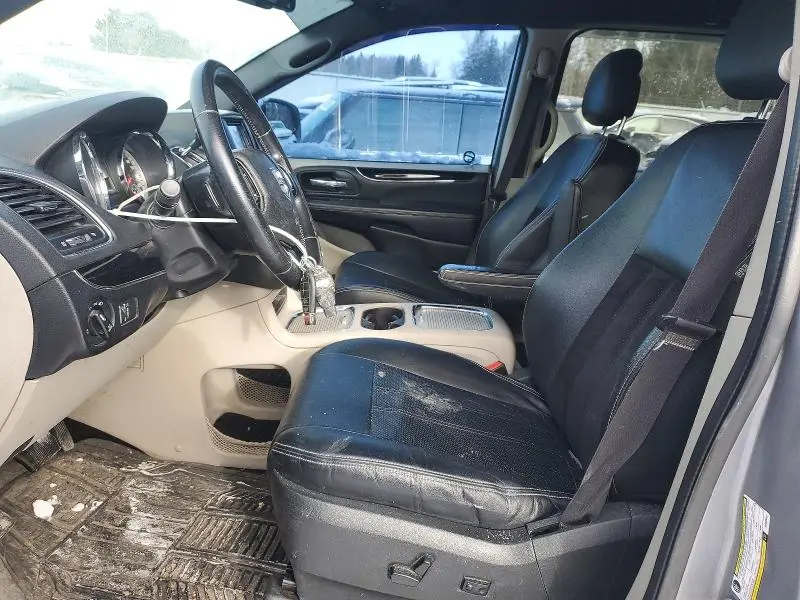 2017 DODGE GRAND CARAVAN SE  