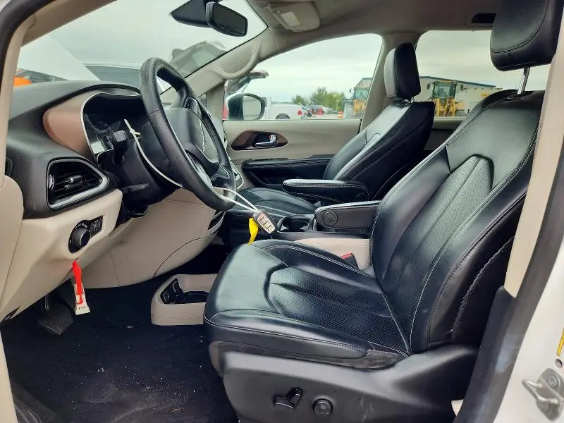 2020 CHRYSLER VOYAGER LXI  