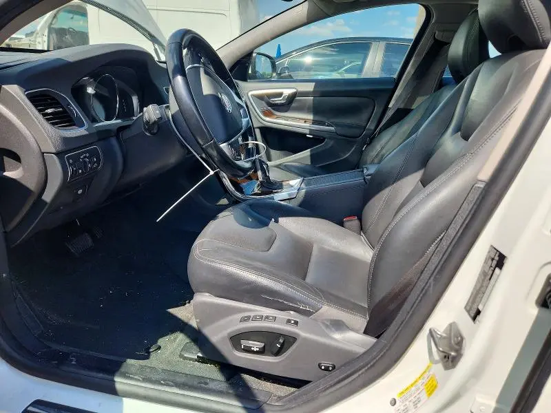 2015 VOLVO S60 PREMIER  