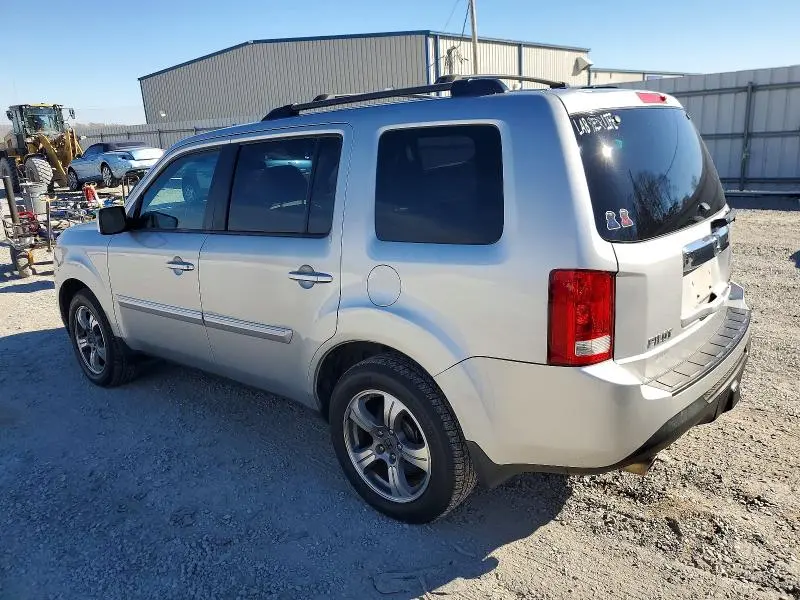 2015 HONDA PILOT SE  