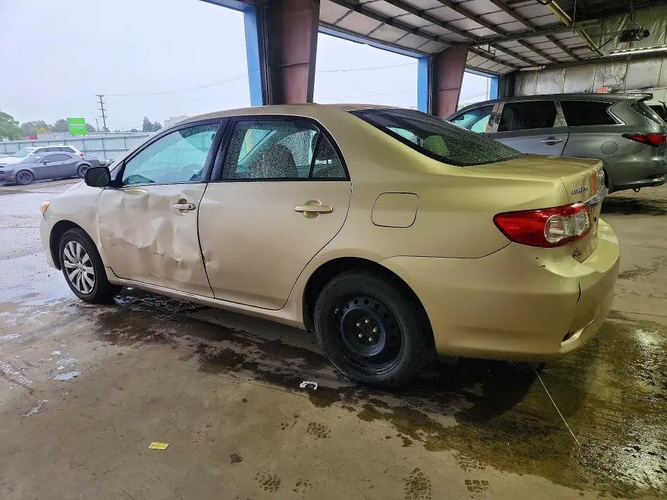 2012 TOYOTA COROLLA LE  