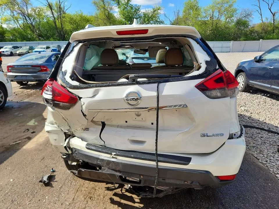 2017 NISSAN ROGUE S  