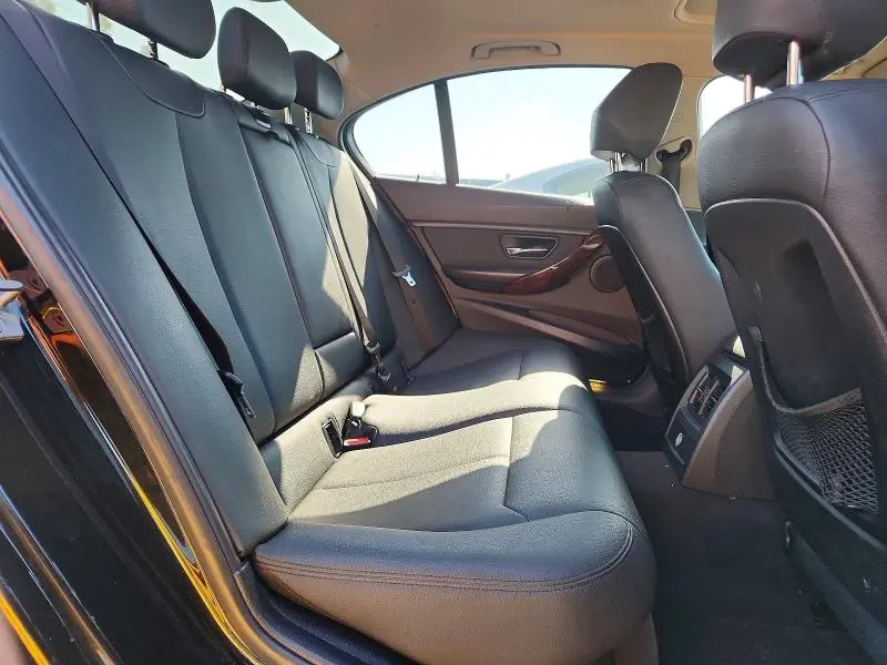 2013 BMW 328I   