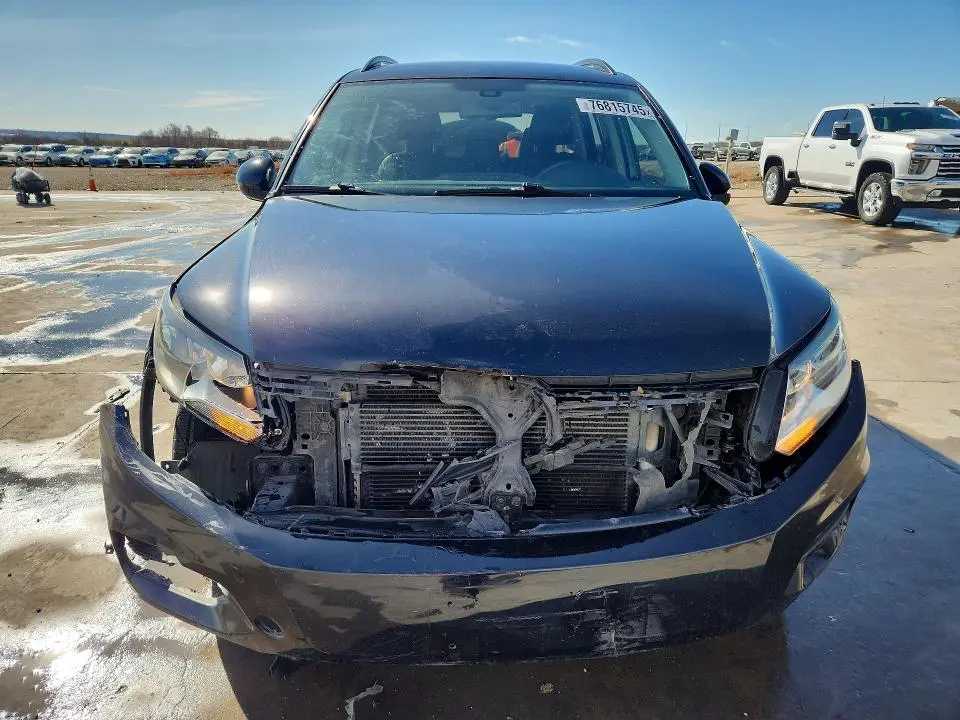 2016 VOLKSWAGEN TIGUAN S  