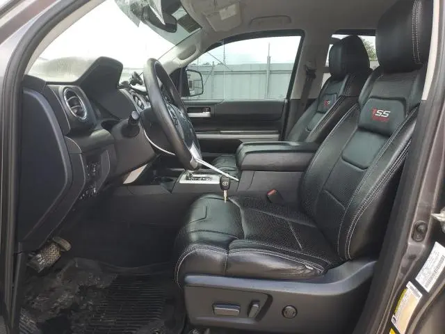 2019 TOYOTA TUNDRA CREWMAX SR5  