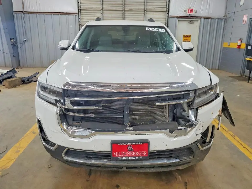 2021 GMC ACADIA SLT  