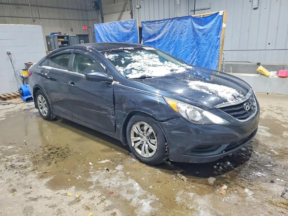 2011 HYUNDAI SONATA GLS  