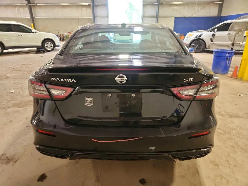 2022 NISSAN MAXIMA SR  