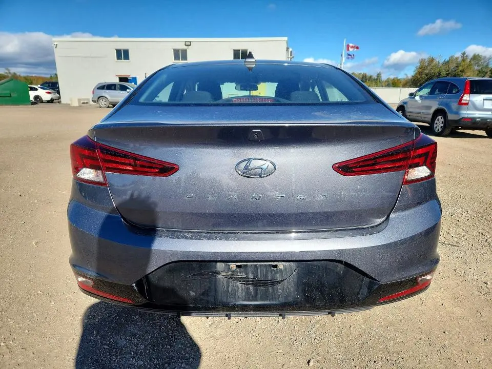 2020 HYUNDAI ELANTRA SEL  