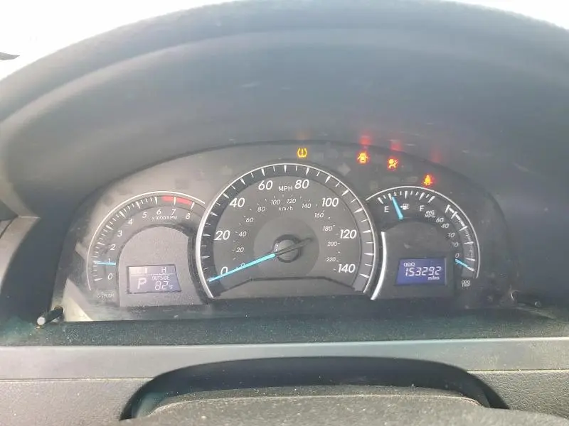 2014 TOYOTA CAMRY LE  