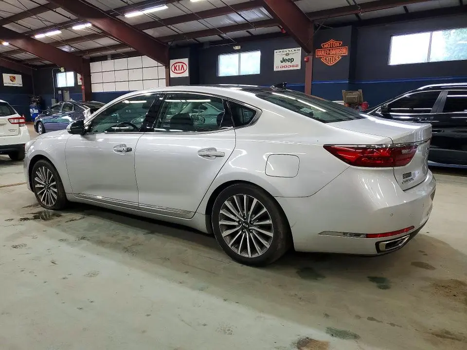 2017 KIA CADENZA PREMIUM  