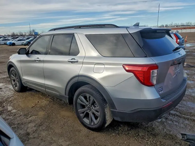 2021 FORD EXPLORER XLT  