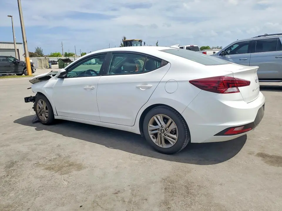 2019 HYUNDAI ELANTRA SEL  
