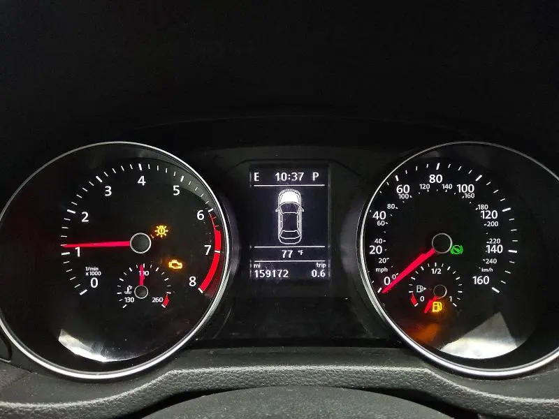 2016 VOLKSWAGEN PASSAT SE  
