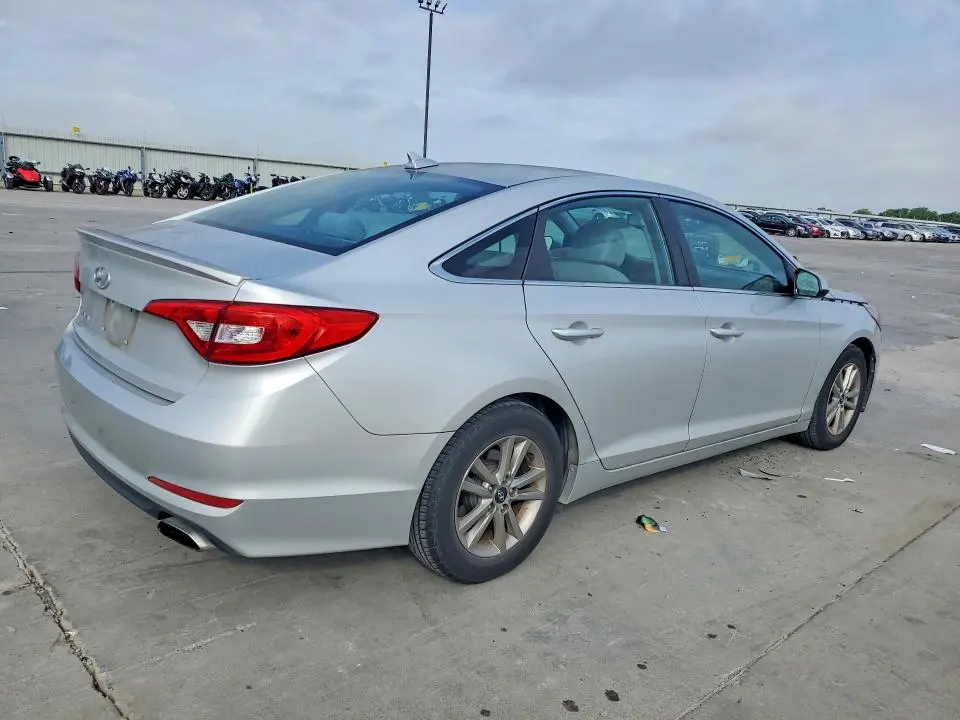 2016 HYUNDAI SONATA SE  