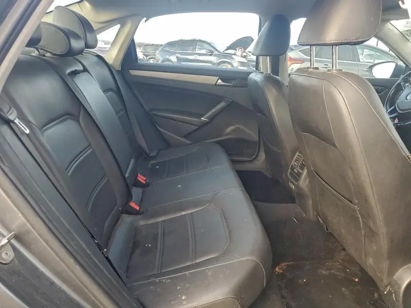 2020 VOLKSWAGEN PASSAT SE  