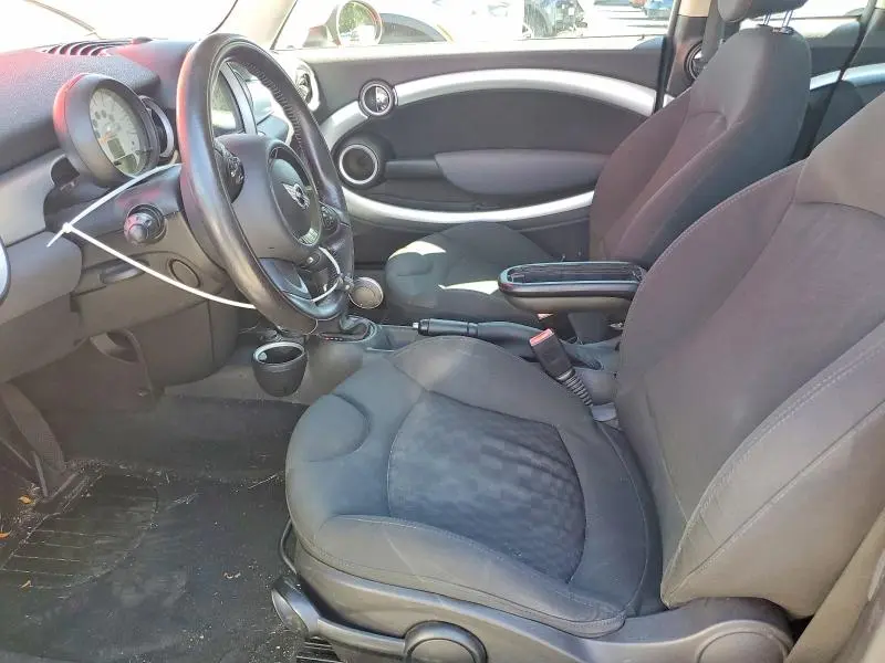 2011 MINI COOPER CLUBMAN  