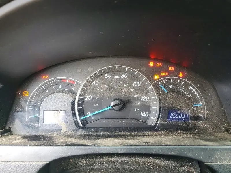 2014 TOYOTA CAMRY LE  