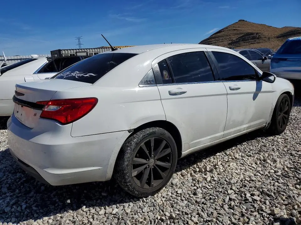 2013 CHRYSLER 200 TOURING  