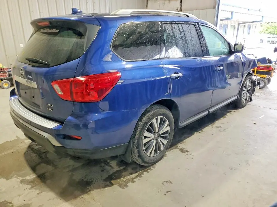 2020 NISSAN PATHFINDER SV  