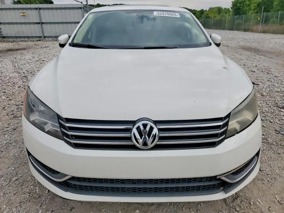2012 VOLKSWAGEN PASSAT SE  