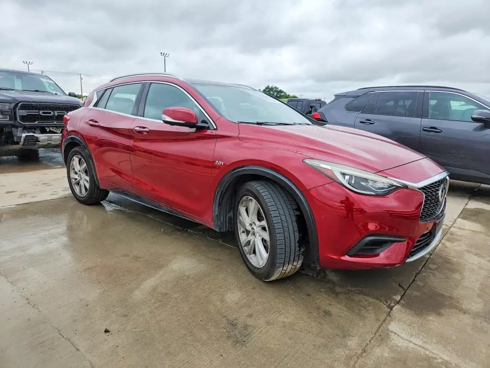 2019 INFINITI QX30 LUXE  