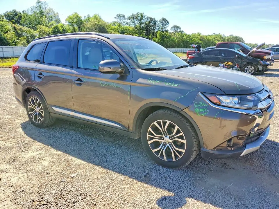 2016 MITSUBISHI OUTLANDER SE  